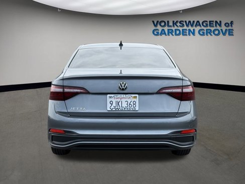 Used 2023 Volkswagen Jetta S image 9