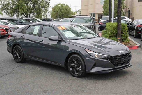 Certified 2023 Hyundai Elantra SEL image 3
