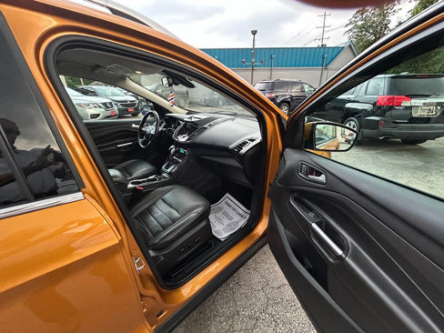 Used 2016 Ford Escape Titanium image 9