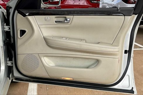 Used 2008 Cadillac DTS w/ Trunk Convenience Package image 20