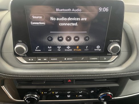 Used 2024 Nissan Rogue S image 4