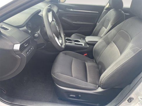 Used 2022 Nissan Altima 2.5 SV image 9