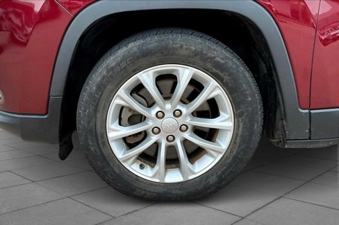 Used 2020 Jeep Cherokee Latitude image 9