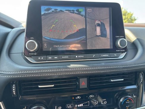 Certified 2021 Nissan Rogue SL image 18