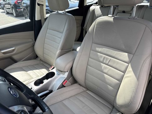 Used 2015 Ford C-MAX SEL w/ Equipment Group 302A image 19