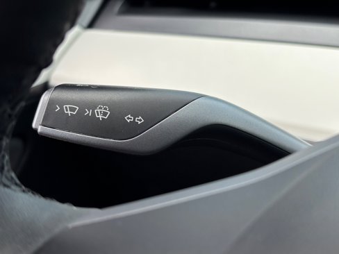Used 2021 Tesla Model 3 Standard Range Plus image 41