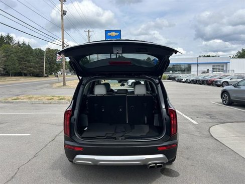 Used 2020 Kia Telluride S w/ S 8 Passenger Seating Package image 5