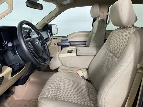 Used 2015 Ford F150 XLT w/ Equipment Group 302A Luxury image 3