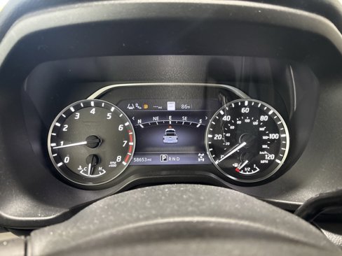 Used 2022 Nissan Titan SV w/ SV Convenience Package image 16