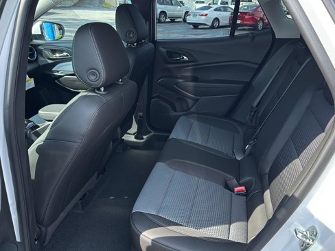 New 2025 Chevrolet Trax LT w/ Driver Confidence Package image 9