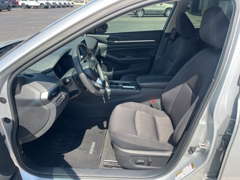 Used 2022 Nissan Altima 2.5 SV image 13