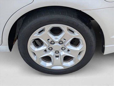 Used 2011 Ford Fusion SE w/ 202A Rapid Spec Order Code image 24