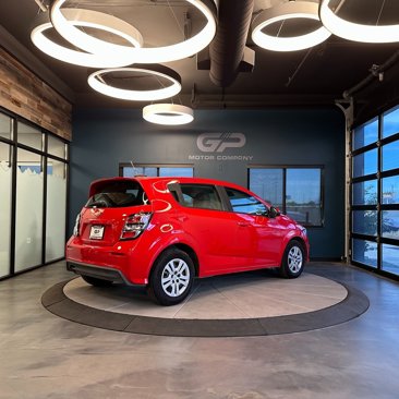 Used 2020 Chevrolet Sonic LT image 3
