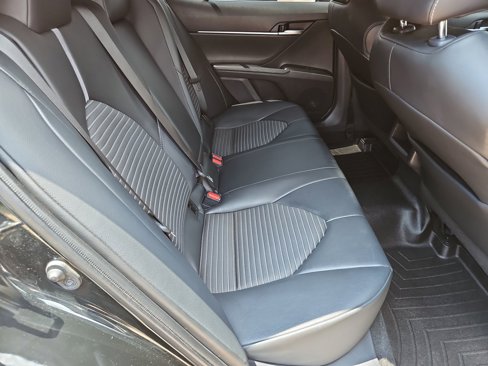 Used 2020 Toyota Camry SE image 20