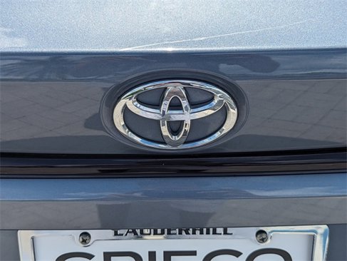 Used 2022 Toyota Corolla LE image 12