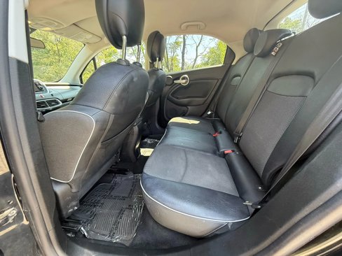 Used 2017 FIAT 500X Trekking w/ Cold Weather Package image 16