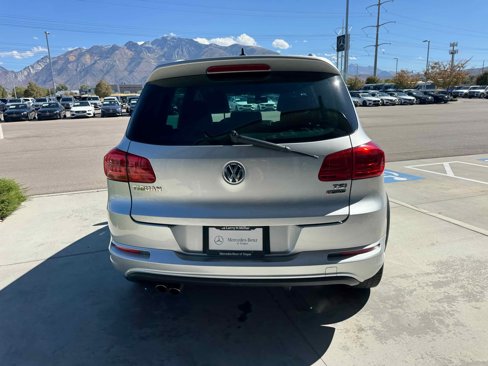 Used 2016 Volkswagen Tiguan R-Line image 6