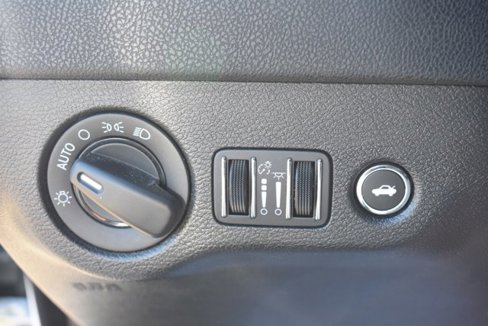 Used 2022 Dodge Charger SXT image 28