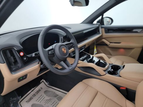 New 2026 Porsche Cayenne image 4