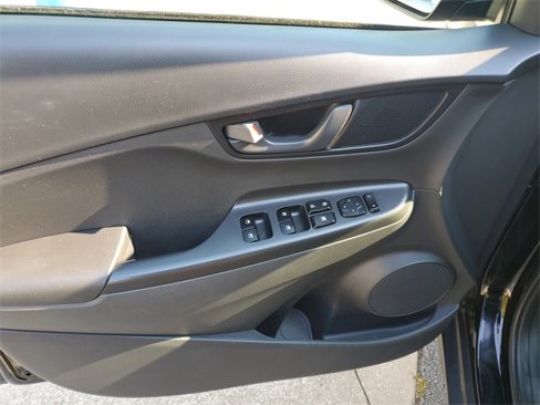 Used 2023 Hyundai Kona SEL image 20