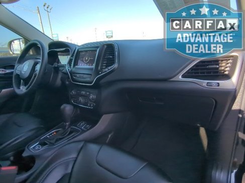 Used 2020 Jeep Cherokee Latitude Plus image 21