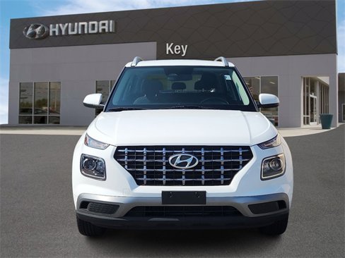 Certified 2023 Hyundai Venue SEL image 7