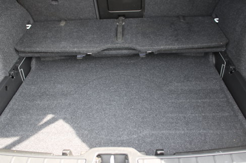 Used 2022 Volvo XC40 T5 Momentum image 46