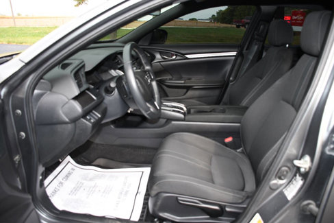 Used 2018 Honda Civic Sport image 10