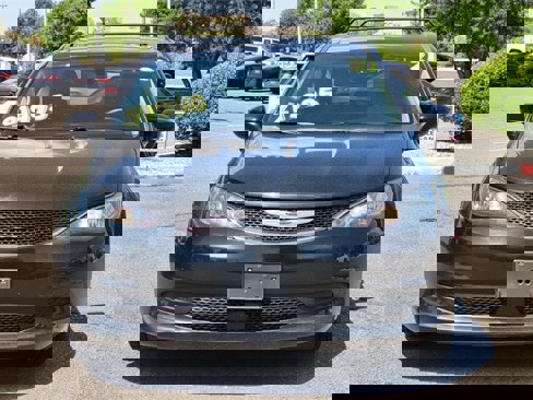 Used 2021 Chrysler Voyager Lxi image 5