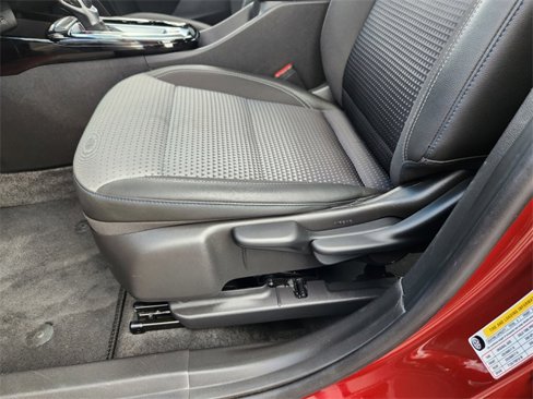 Used 2025 Chevrolet Trax LT w/ Driver Confidence Package image 10