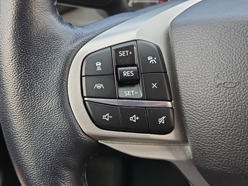 Certified 2022 Ford Explorer XLT w/ Equipment Group 202A image 45