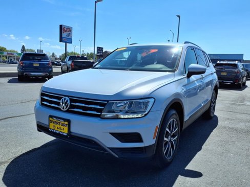 Used 2019 Volkswagen Tiguan SE image 3