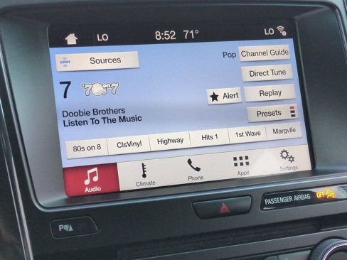 Used 2017 Ford Explorer XLT w/ Equipment Group 202A image 13