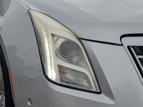 Used 2014 Cadillac XTS Premium image 10
