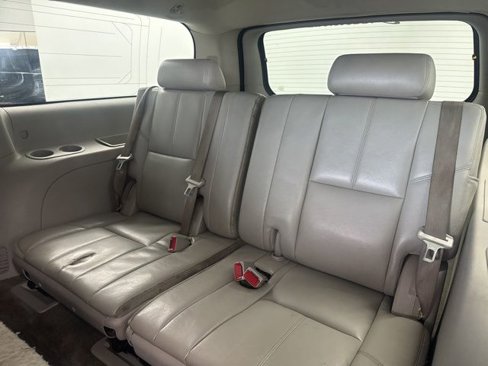Used 2013 Chevrolet Suburban LT w/ Texas Edition image 21