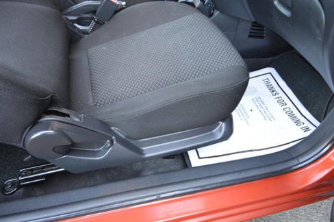 Used 2009 Hyundai Accent SE image 28