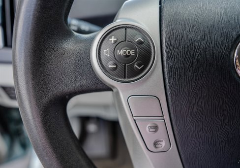 Used 2015 Toyota Prius image 16