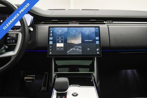 Used 2025 Land Rover Range Rover Long Wheelbase SE image 40