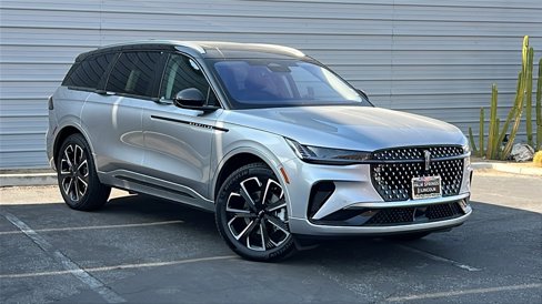 New 2025 Lincoln Nautilus Reserve image 1