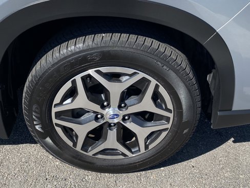 Used 2019 Subaru Forester Premium w/ All-Weather Package image 27