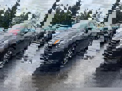 New 2025 Nissan Versa SV w/ Trunk Package image 1