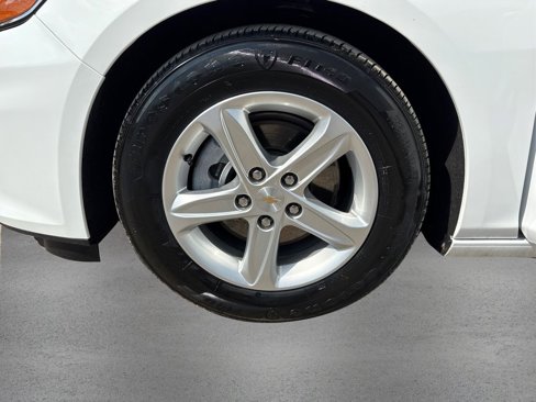 Used 2024 Chevrolet Malibu LS w/ Driver Confidence Package image 12