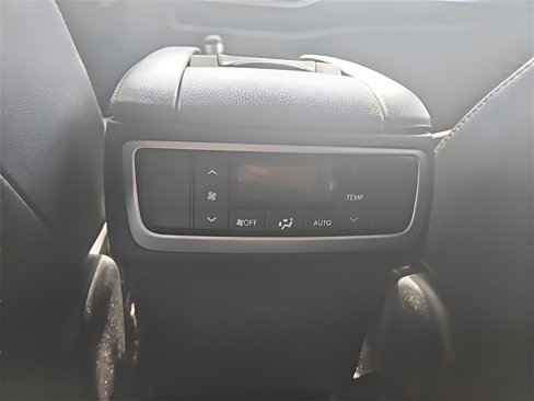 Used 2017 Toyota Highlander Plus image 51