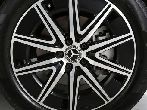 Used 2024 Mercedes-Benz EQB 300 4MATIC image 13