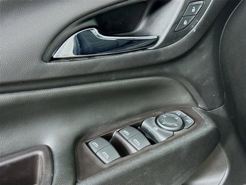 Used 2020 Chevrolet Equinox LT image 17