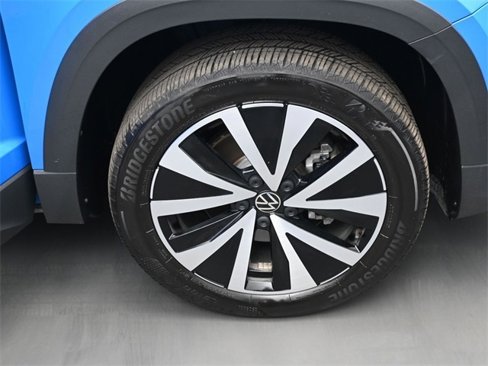 Used 2022 Volkswagen Taos SE image 37