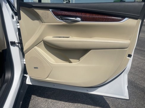 Used 2019 Cadillac XT5 Luxury image 12