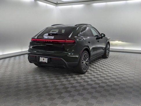 Used 2024 Porsche Macan 4 Electric image 6