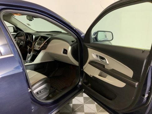 Used 2015 Chevrolet Equinox LTZ image 24