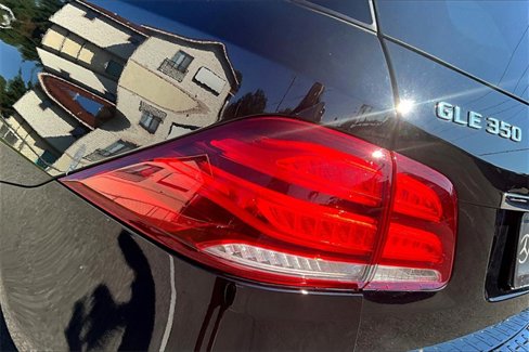 Used 2018 Mercedes-Benz GLE 350 image 23